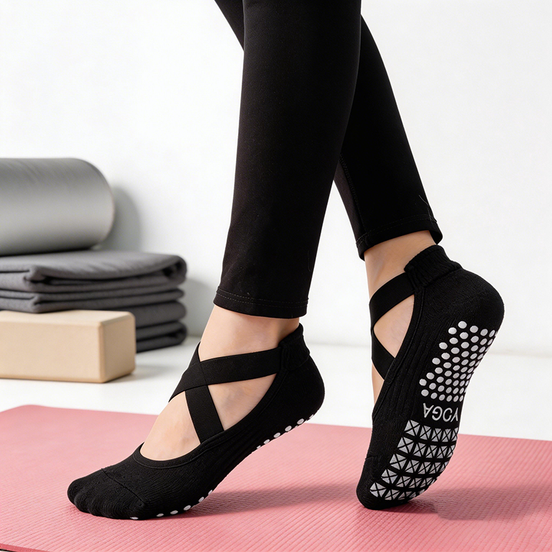 Yoga Dance & Fitness Center Llc - Kaus Kaki Yoga Anti Selip Wanita