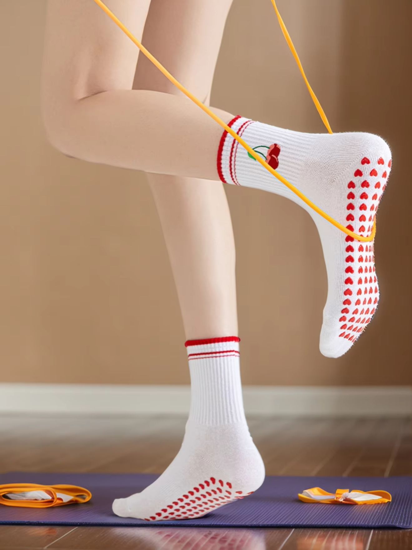Yoga Dance & Fitness Center Llc - 1 Pasang Kaus Kaki Yoga Profesional