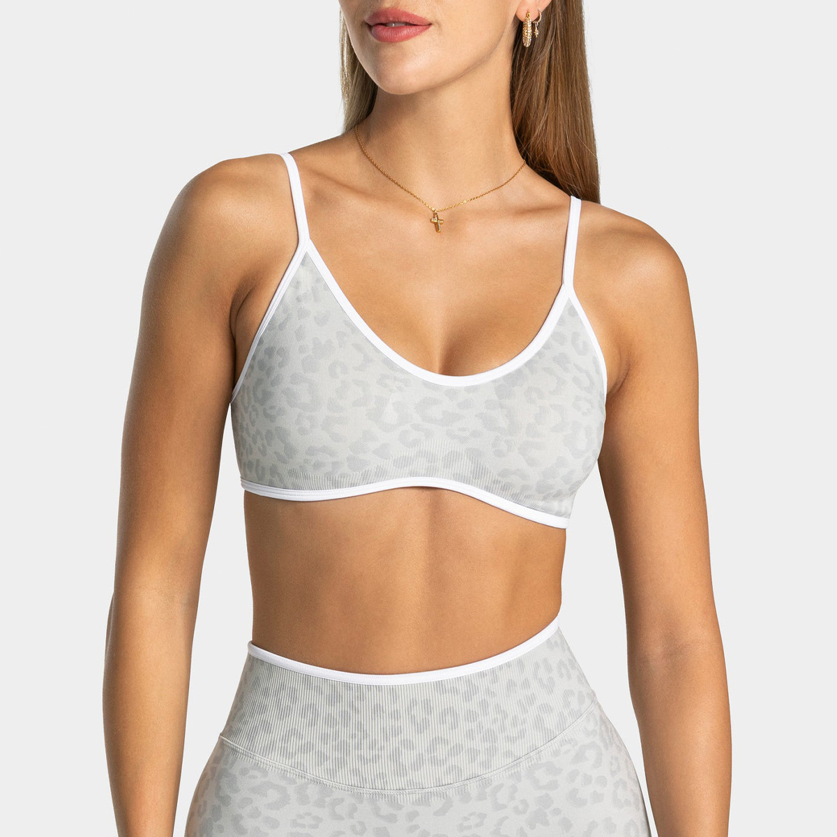 Baju Olahraga Wanita Model Ves - Yoga Fitness Logo Design ulasan dan harga